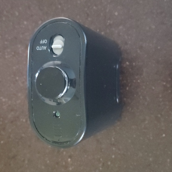 iRobot Roomba 500/600/700 Auto Virtual Wall Barrier Beacon, Wall Blocker Stopper - Picture 2 of 5